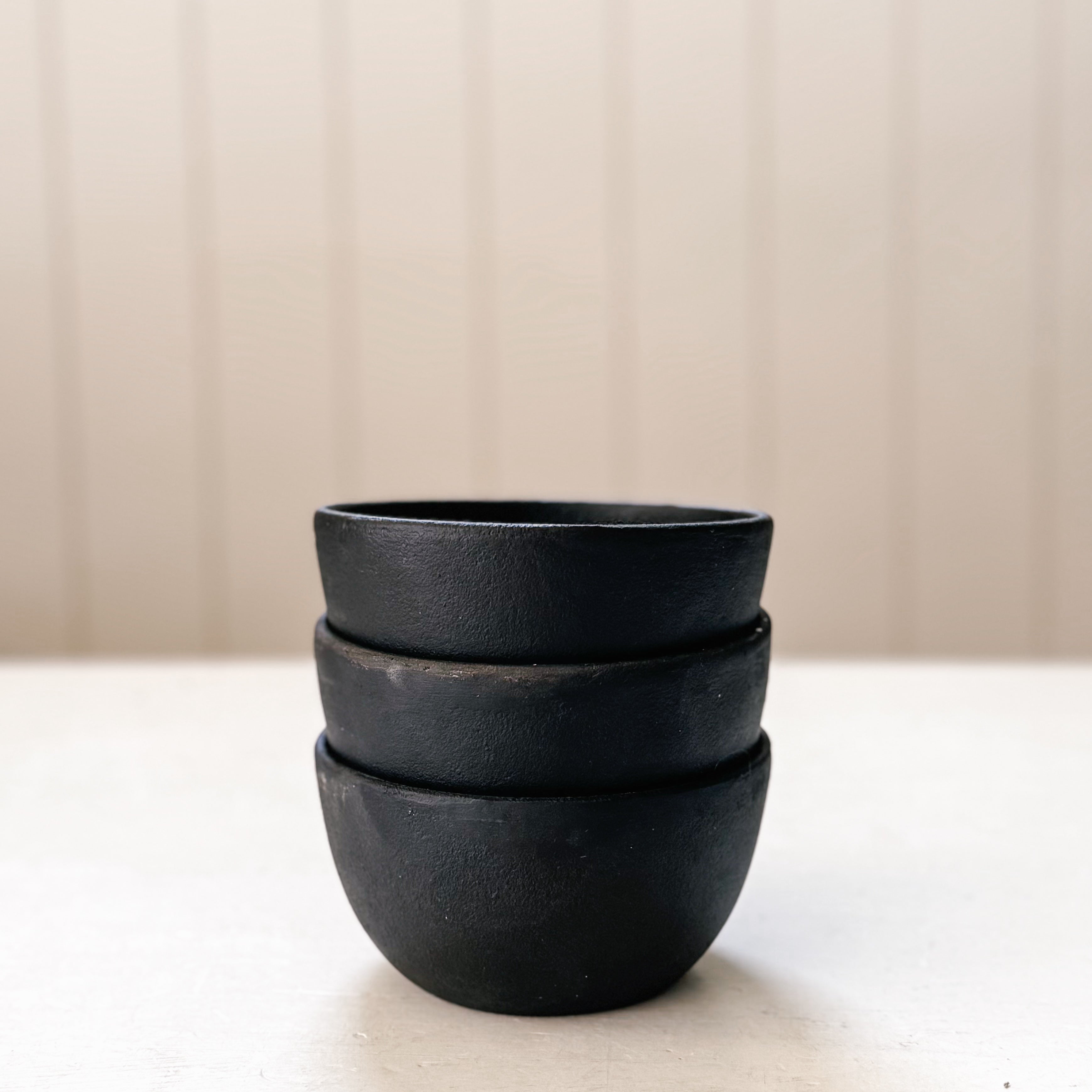 Simple Cast Iron Bowls | Assorted Sizes