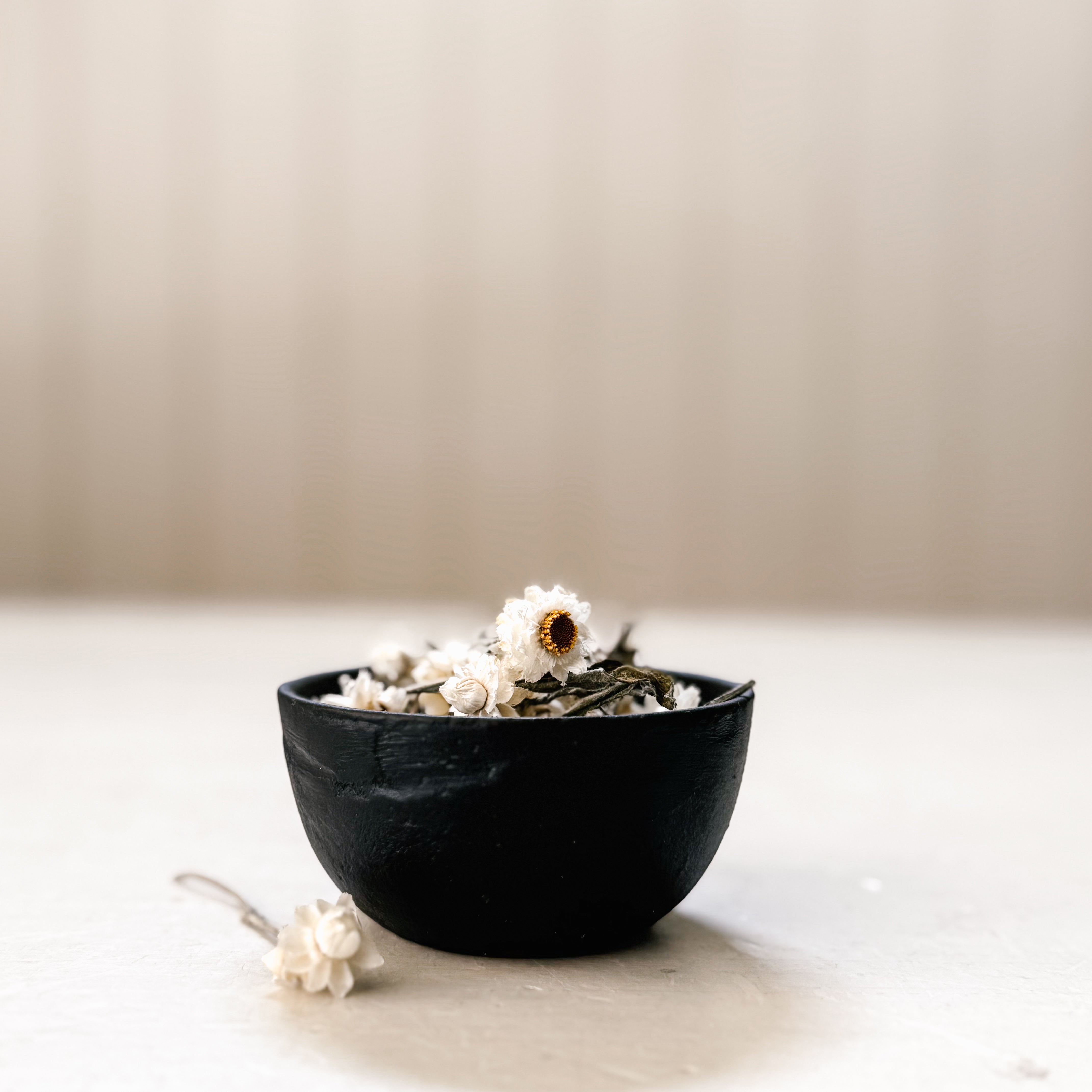 Simple Cast Iron Bowls | Assorted Sizes