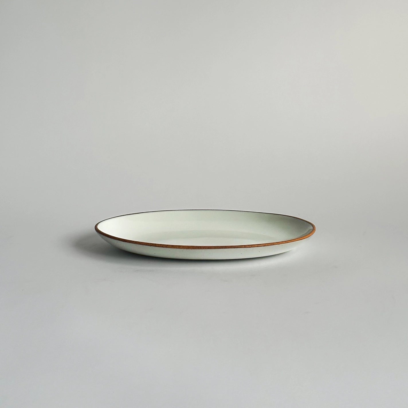 The Hosting Collection | Pacific White