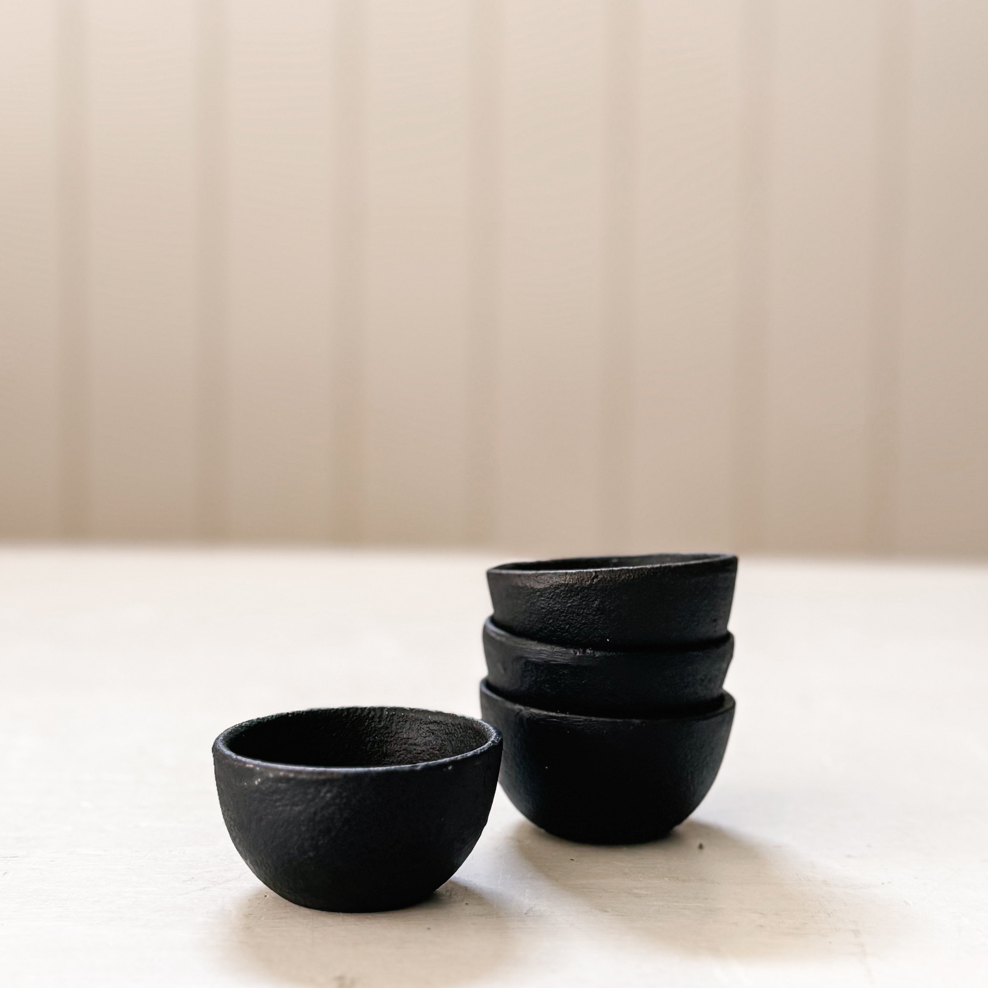 Simple Cast Iron Bowls | Assorted Sizes