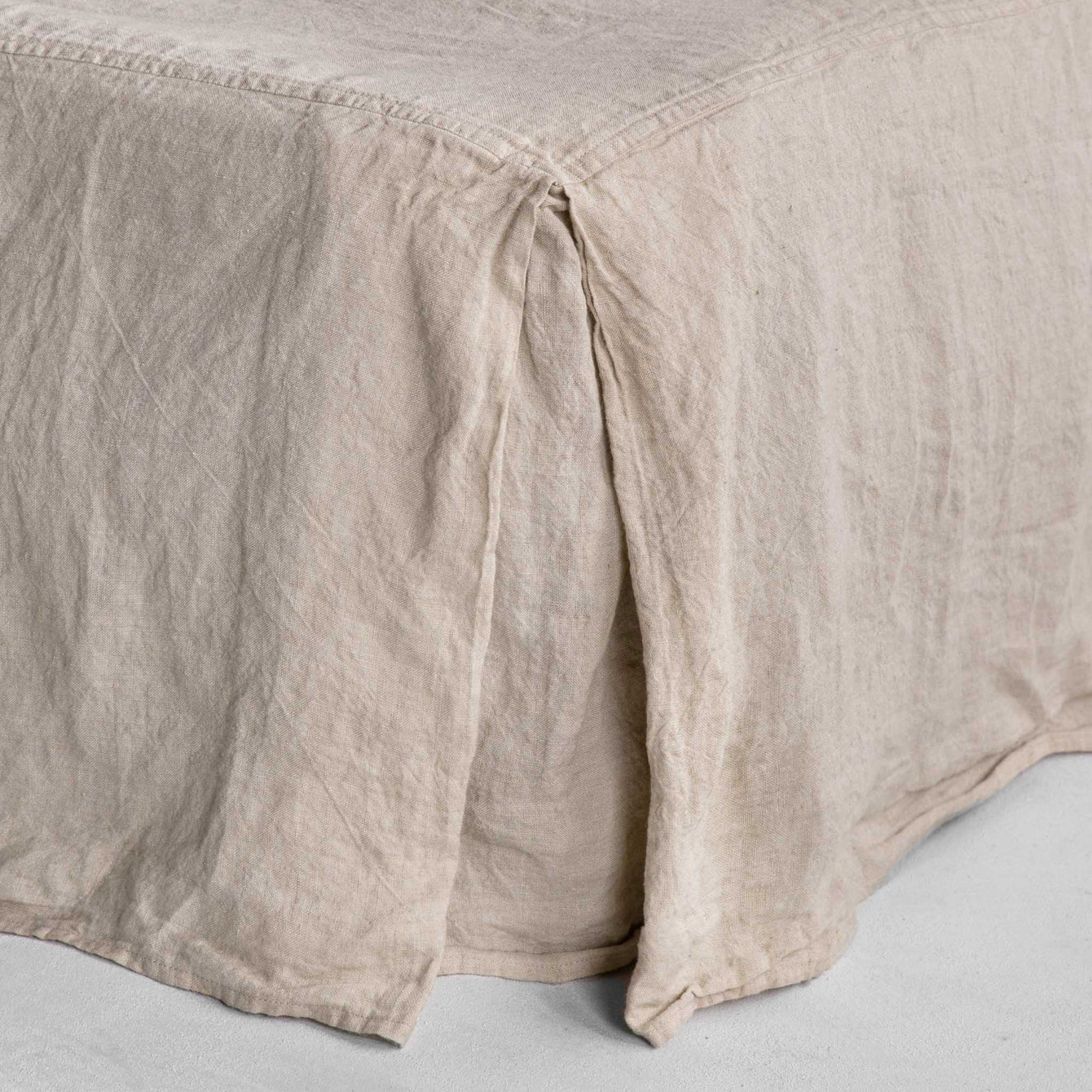 Basix Linen Bedskirt