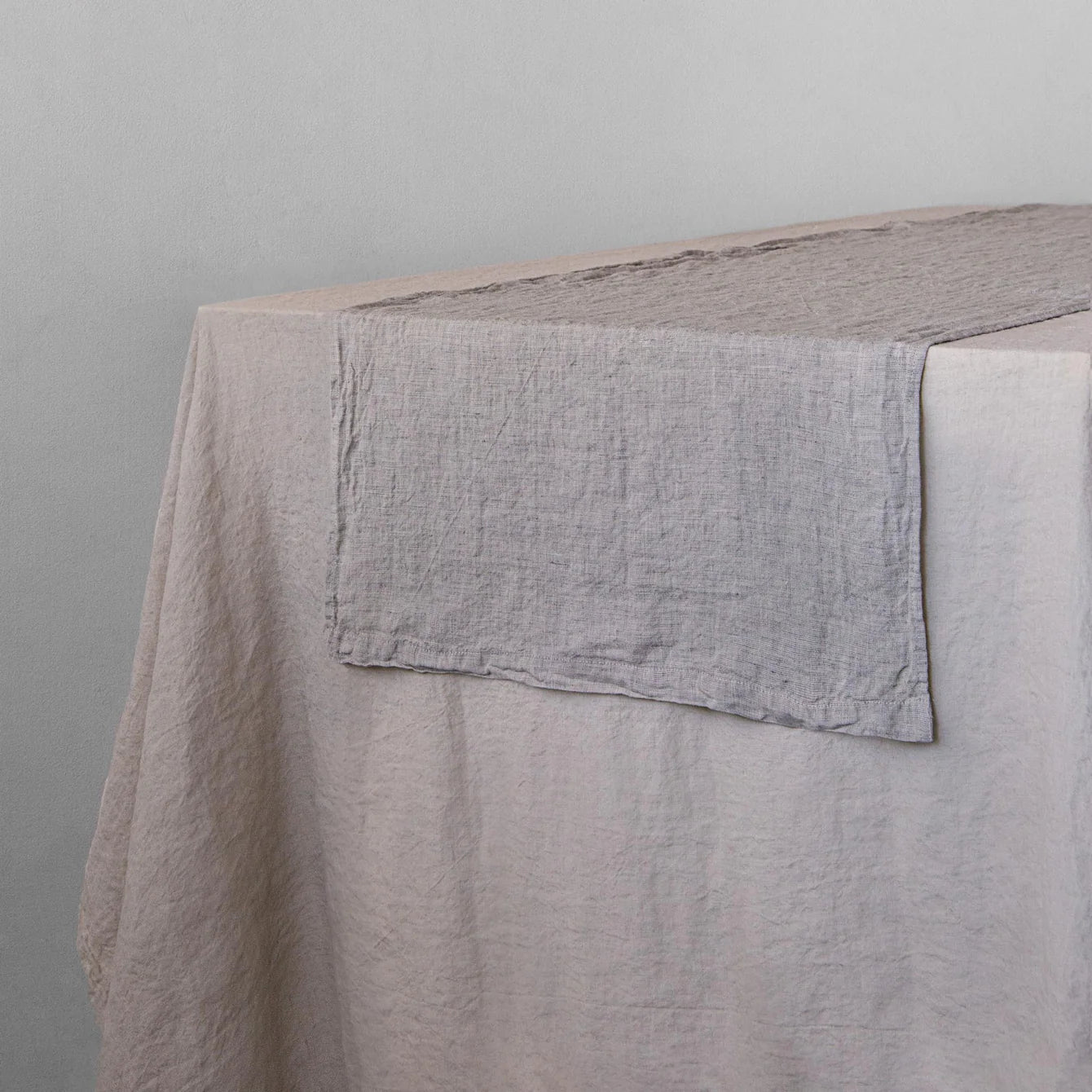 Basix Linen Table Runner