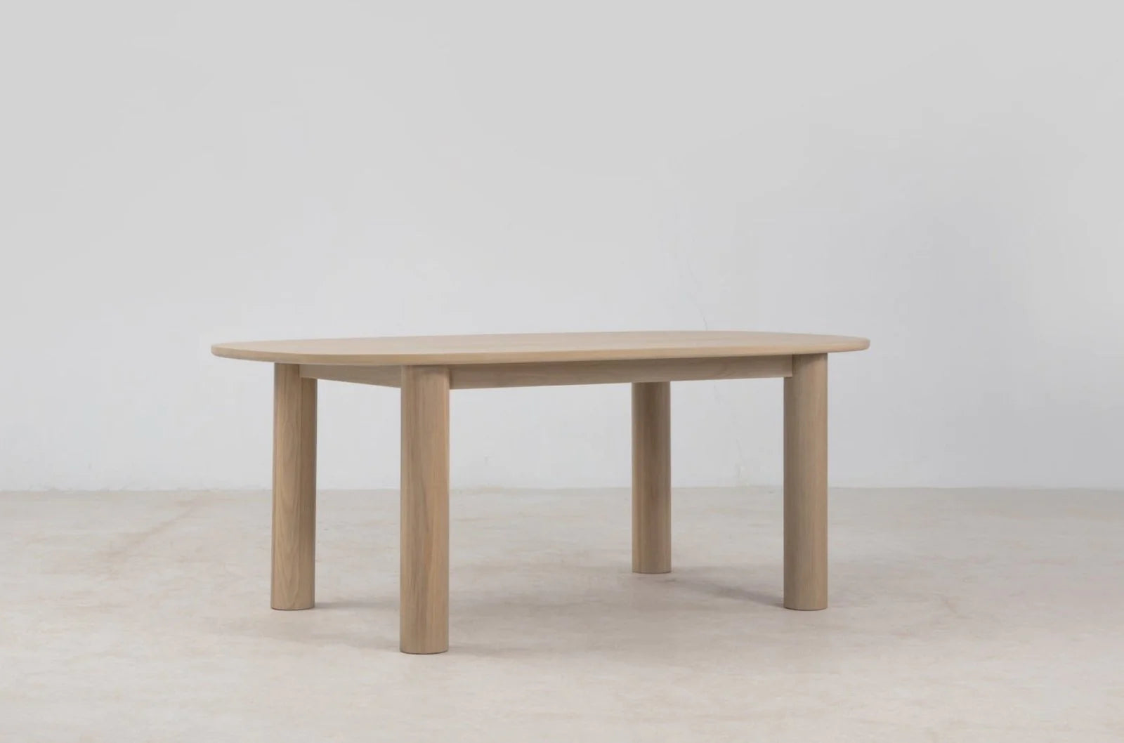 Ora Dining Table