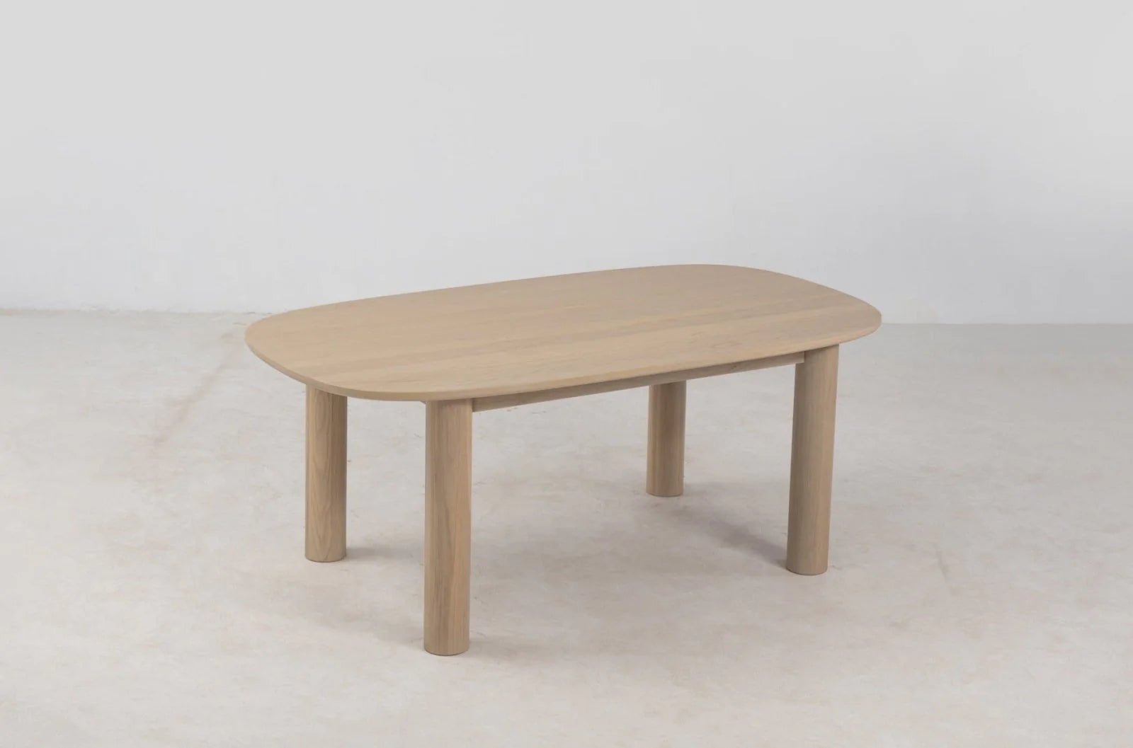 Ora Dining Table